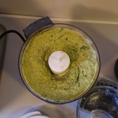 A picture of Spinach Hummus.