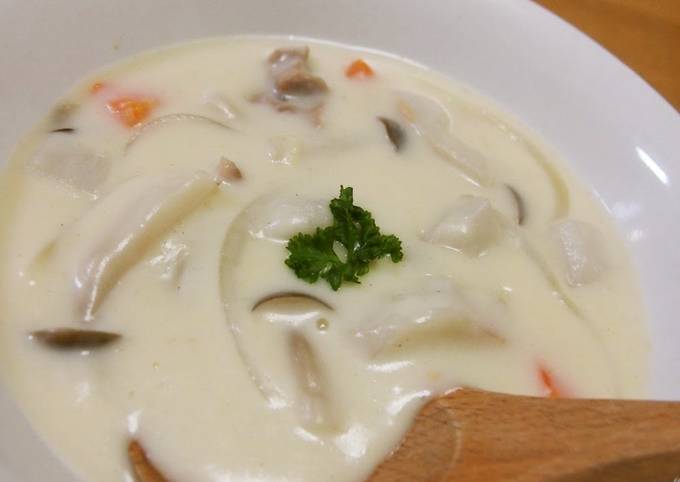 Satoimo and Mushroom Milk Stew