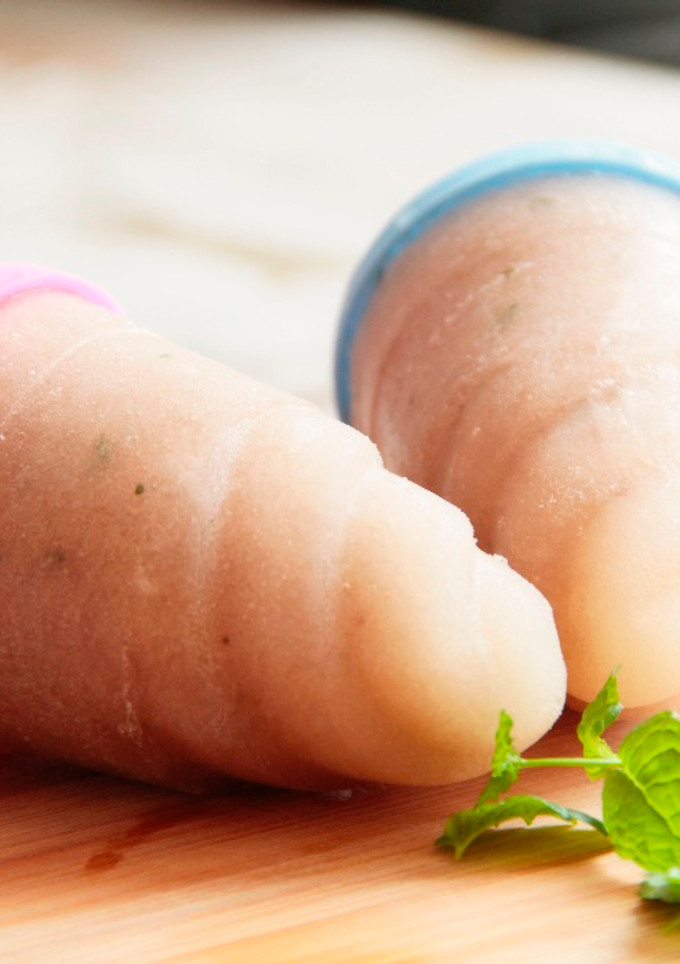 Una foto de Polos de melón y menta sin azúcar ni edulcorantes