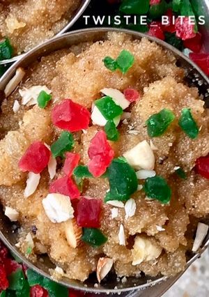 A picture of Sooji halwa.