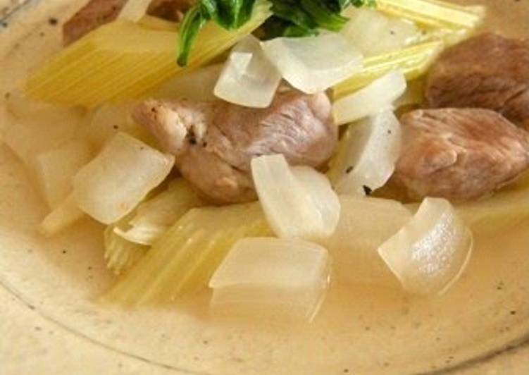 Simple Way to Prepare Homemade Pig Shoulder Roast and Celery Simmered in White Wine Vinegar