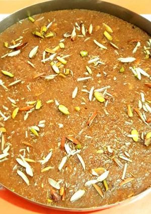 મોહનથાળ (Mohanthal Recipe in Gujarati) રેસીપી મુખ્ય ફોટો