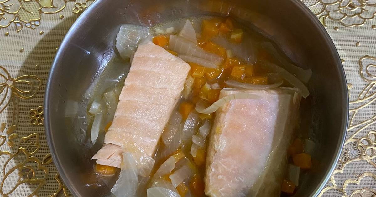 Resep Sup salmon mpasi 9 bulan oleh tyarafani Cookpad