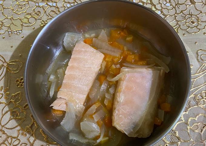 Sup salmon mpasi 9 bulan