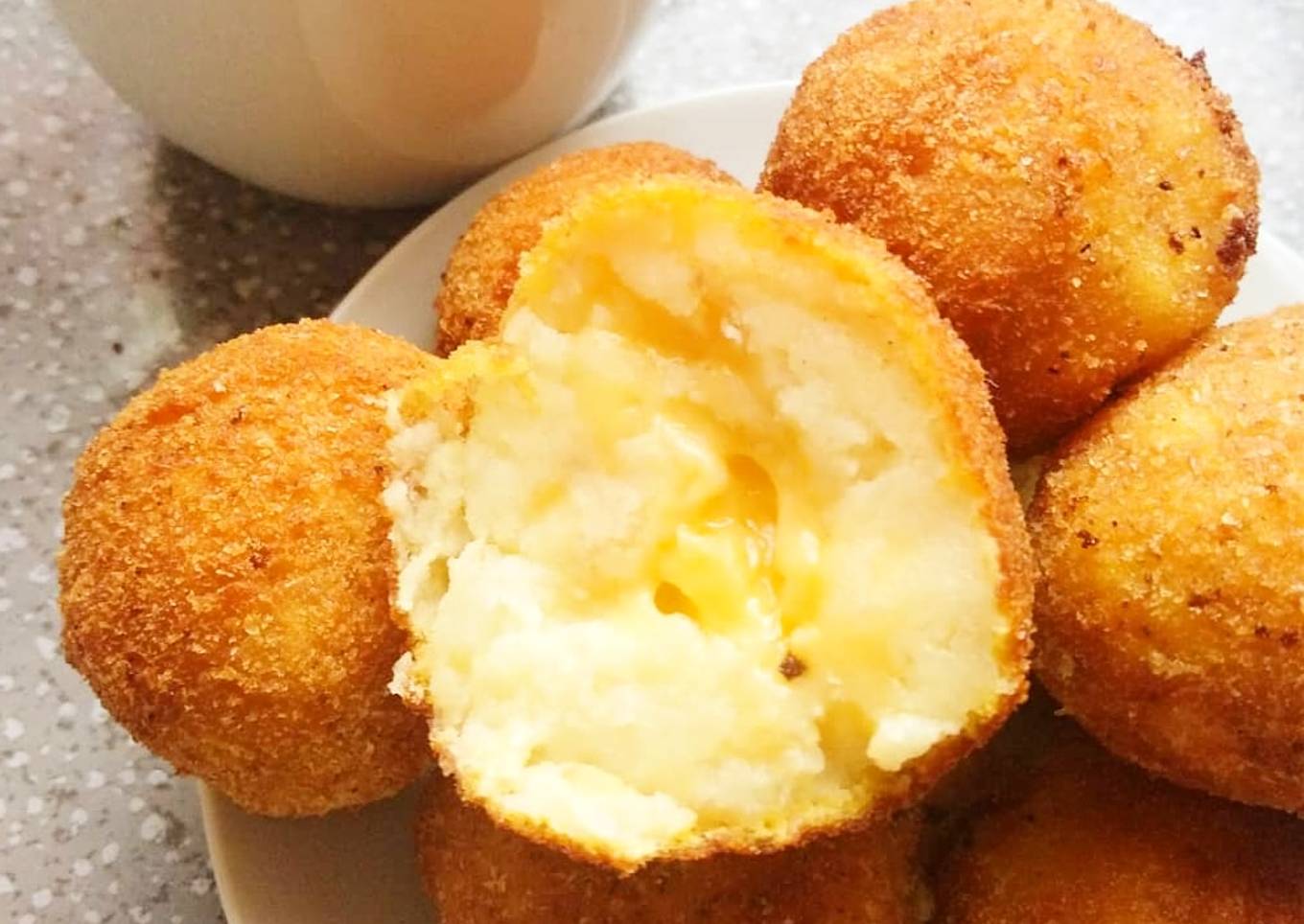 Potato snack with cheese