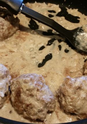 A picture of Porcupine Meatballs.