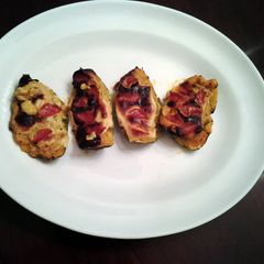 A picture of Acorn Squash Boats.