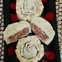 A picture of Strawberry, Coconut stuffed White Chocolate.