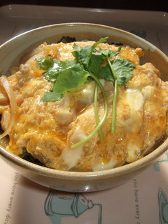 A picture of Creamy & Fluffy Egg & Chicken Rice Bowl (for One).