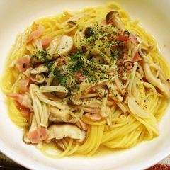 Ready in 10 Minutes! Fall Mushroom Pasta Soup A picture of Ready in 10 Minutes! Fall Mushroom Pasta Soup.