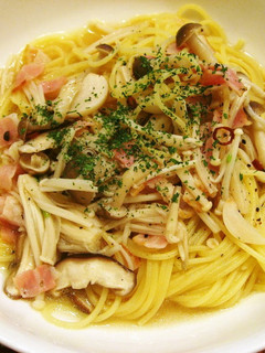 A picture of Ready in 10 Minutes! Fall Mushroom Pasta Soup.