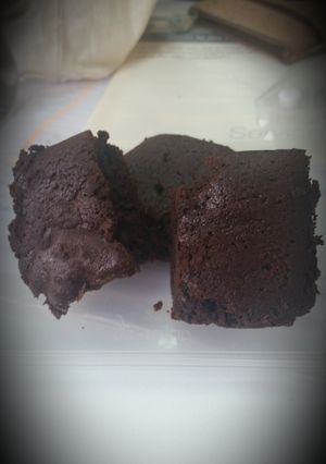 A picture of Avacado Brownies.