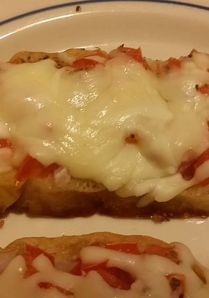 A picture of Taisen's cheese bruschetta.