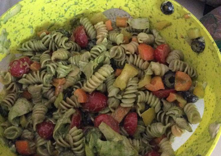 Step-by-Step Guide to Make Quick Basil Veggie Pasta Salad