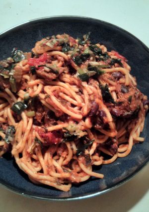 A picture of Spinach beef pasta.