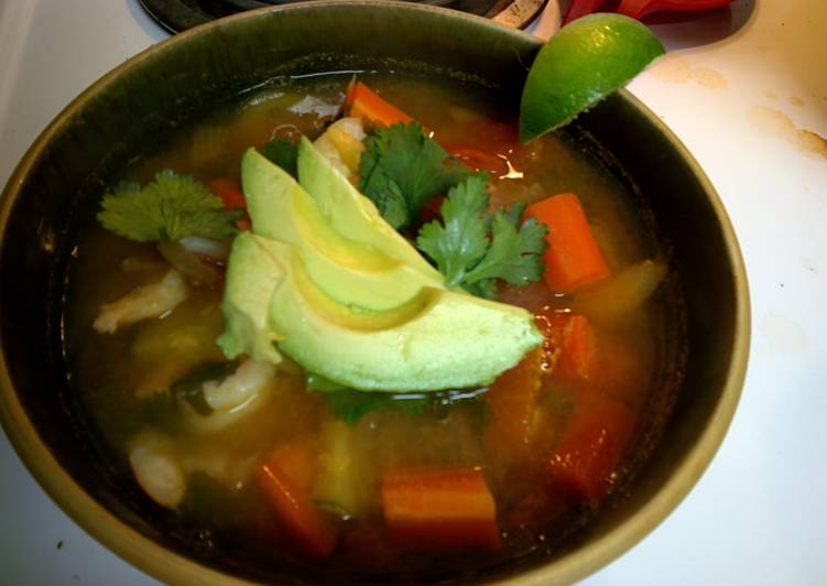 Recipe of Super Quick Homemade Mexican shrimp soup (Caldo de Camarón)