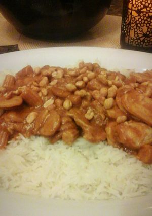 A picture of Thai Peanut Sriracha Chicken.