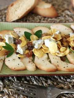 Una foto de Ensalada de pera con gorgonzola