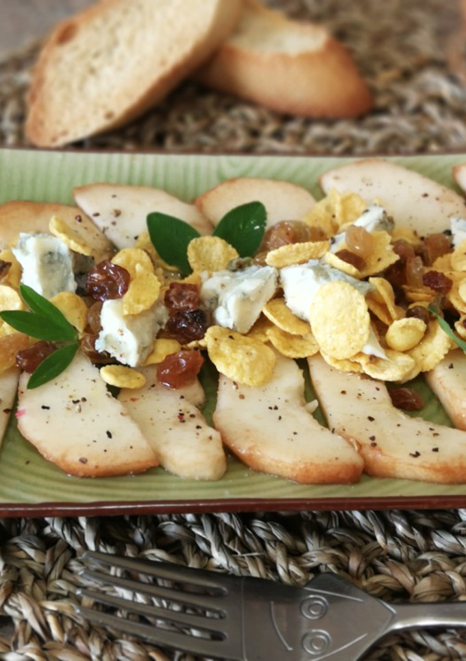 Una foto de Ensalada de pera con gorgonzola