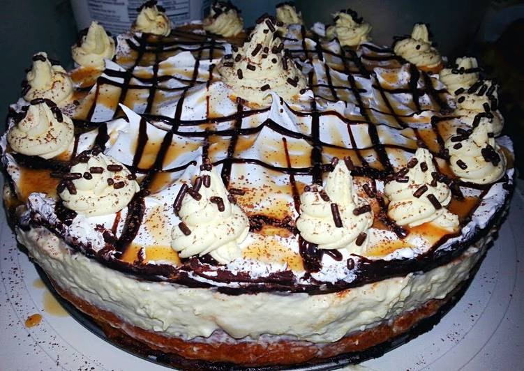 Simple Way to Prepare Homemade ~Ray&#39;s Chocolate Banana Eclair Cake~