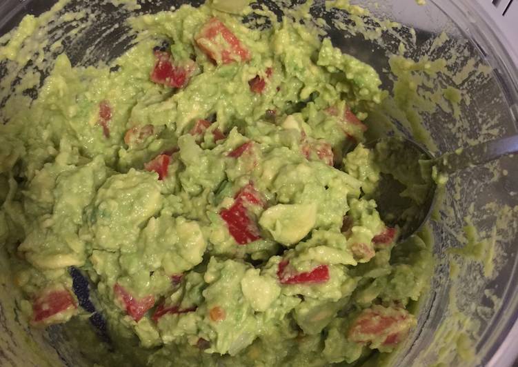 How to Make Quick Easy Peasy Guacamole