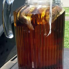A picture of Lemongrass black sun tea.