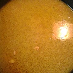 A picture of Quick easy chicken stock.