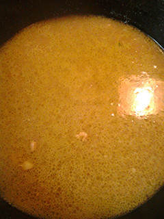 A picture of Quick easy chicken stock.