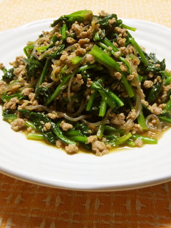A picture of Stir-Fried Spinach, Pork, and Shirataki.