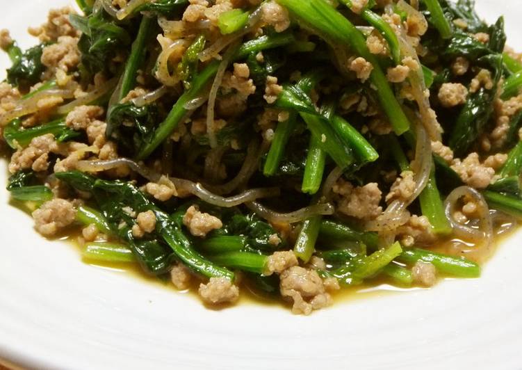 Steps to Make Favorite Stir-Fried Spinach, Pork, and Shirataki