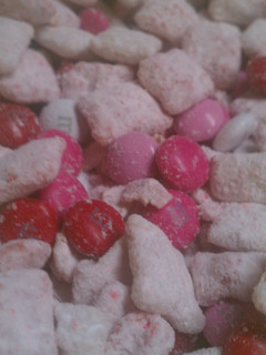 A picture of Sweetheart Muddy Buddies.