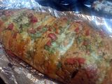 Super AMAZING n' EASY Garlic Cheese Bread