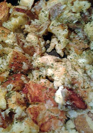 A picture of boiled fried potatoes.