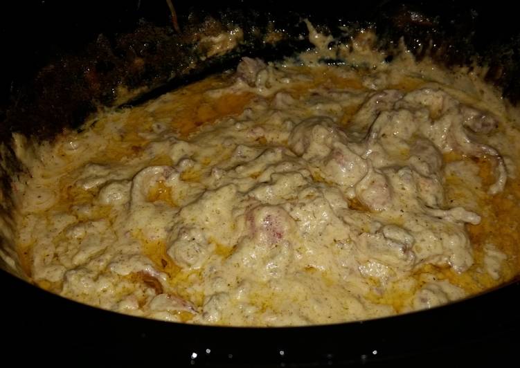 Step-by-Step Guide to Prepare Quick Crockpot bacon cheeseburger dip