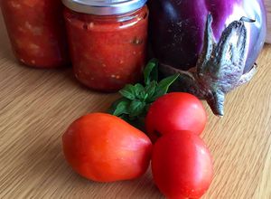 Foto di Salsa alla norma, conserve per l’inverno 🌷