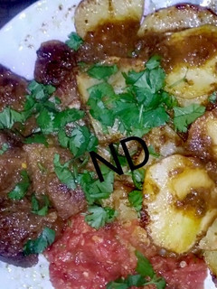 صورة لوصفة بطاطا باللحم المغموم في الكوكوط