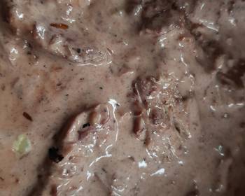 Easy Serving Recipe Chicken thighs in a port wine and cream sauce Delicious Nutritious