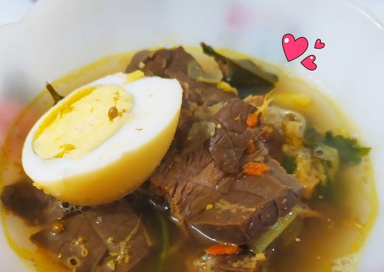 Soto Daging & Paru