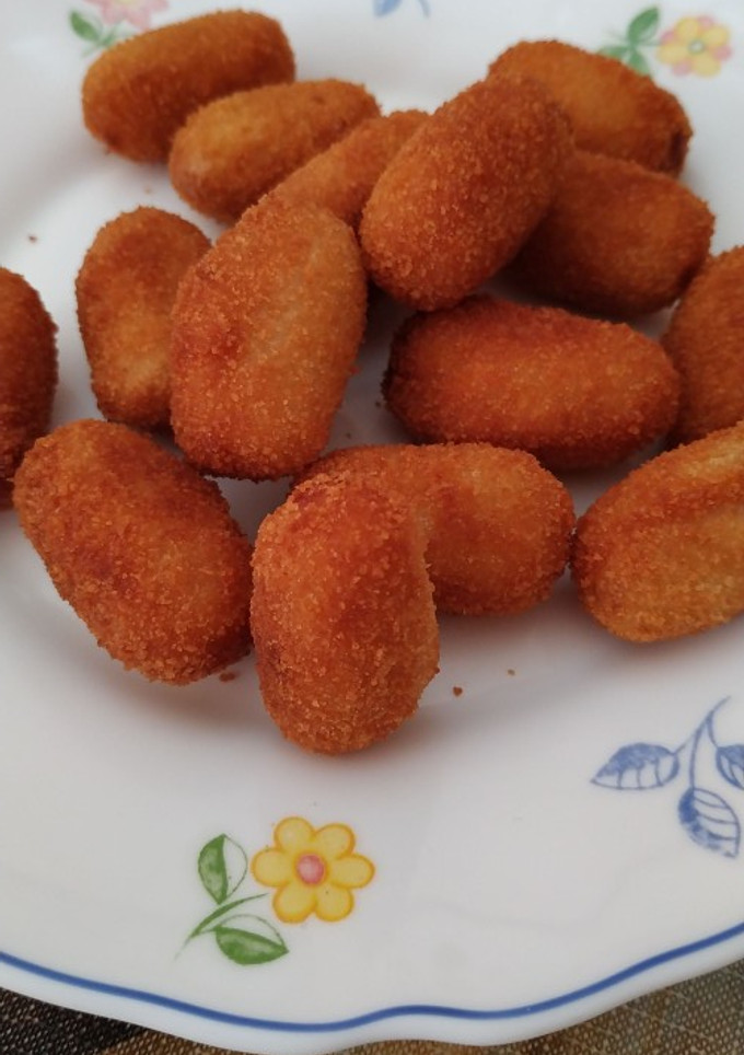 Una foto de Croquetas de pollo a la plancha