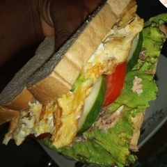 A picture of Bread with salad.