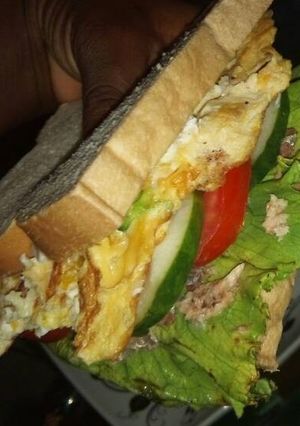 A picture of Bread with salad.