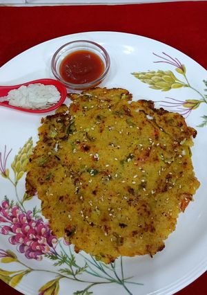 A picture of Leftover Poha chilla With Fresh Veggies.