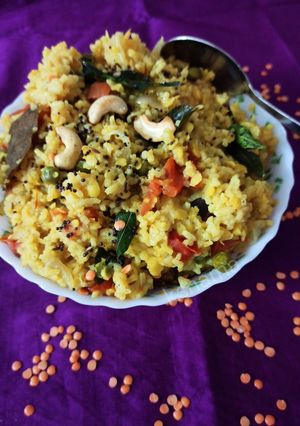 હૈદરાબાદી ખીચડી (Hydrabadi Khichdi Recipe In Gujarati) રેસીપી મુખ્ય ફોટો