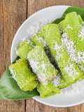 Kue dadar gulung