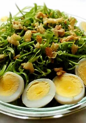 Hình của món Rau muống chẻ trộn dầu giấm.