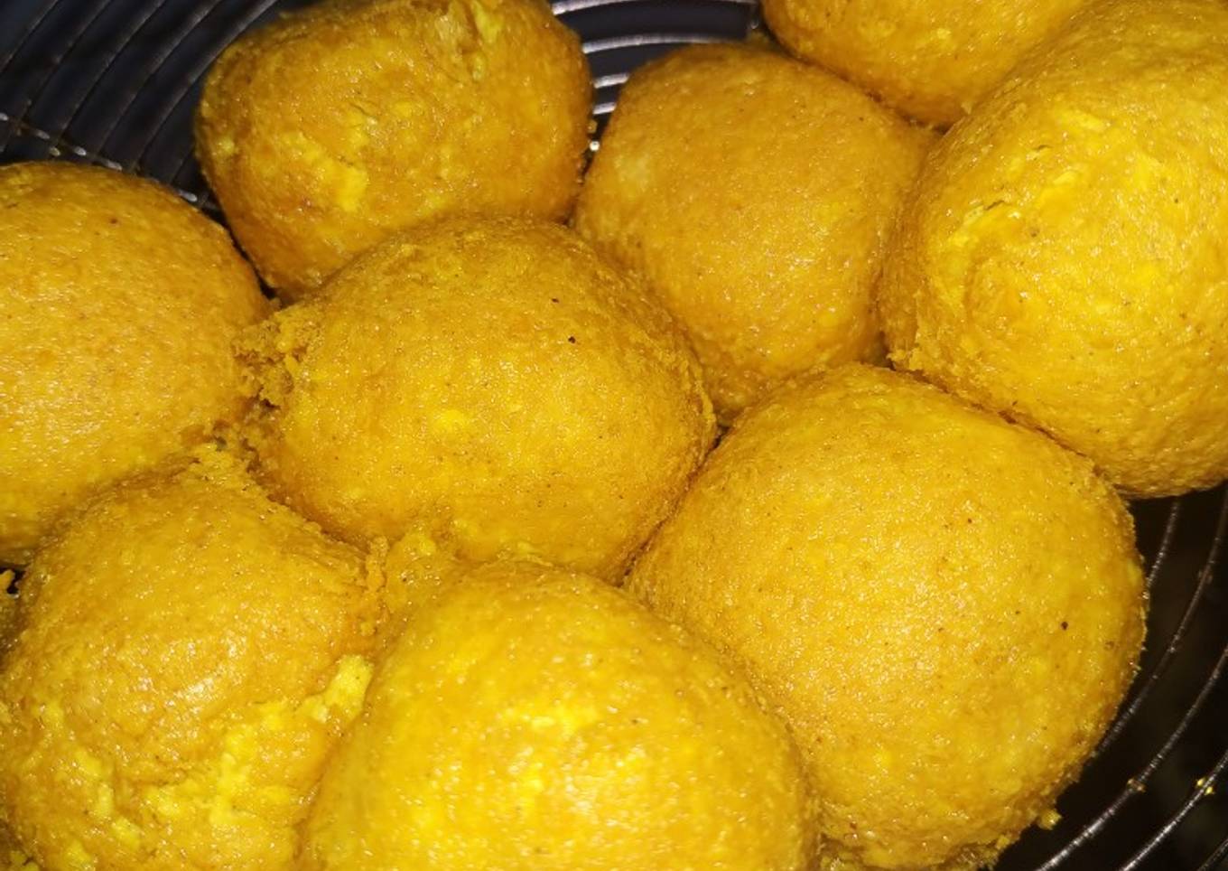Tahu bulat tahu kuning