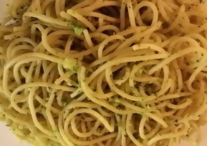 Spagetti with Broccoli (Lactose Intollerant Friendly)