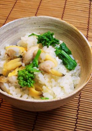 A picture of Mixed Rice with Manila Clams and Nanohana.