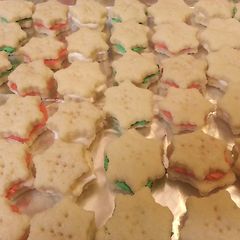 A picture of Cream Wafers.