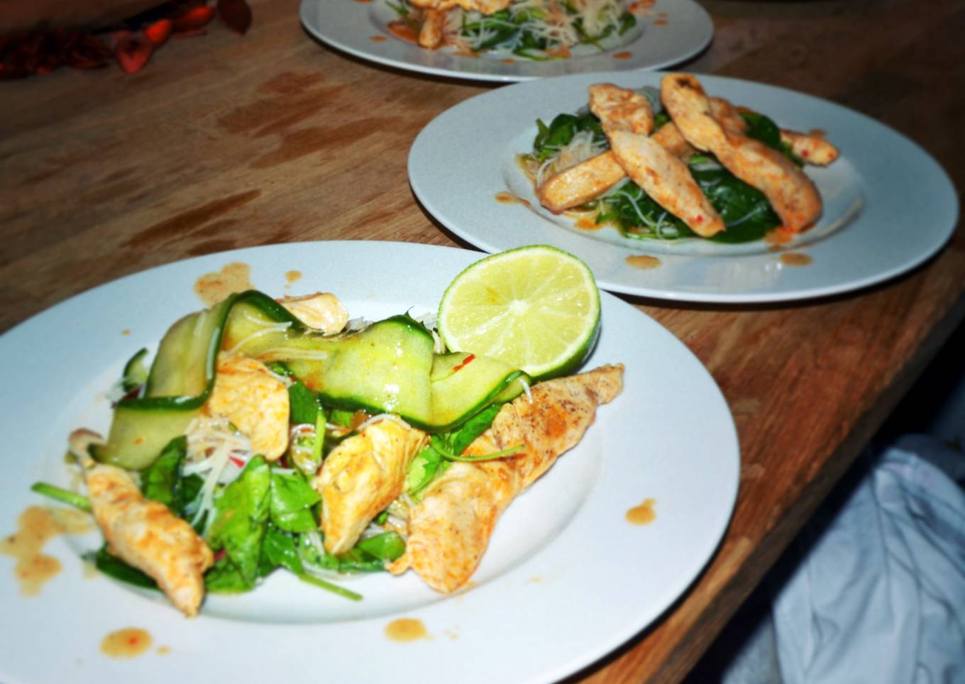 Lemongrass chicken with mihoe and spinach & cucumber salad